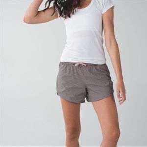 Lululemon  Go The Distance Shorts